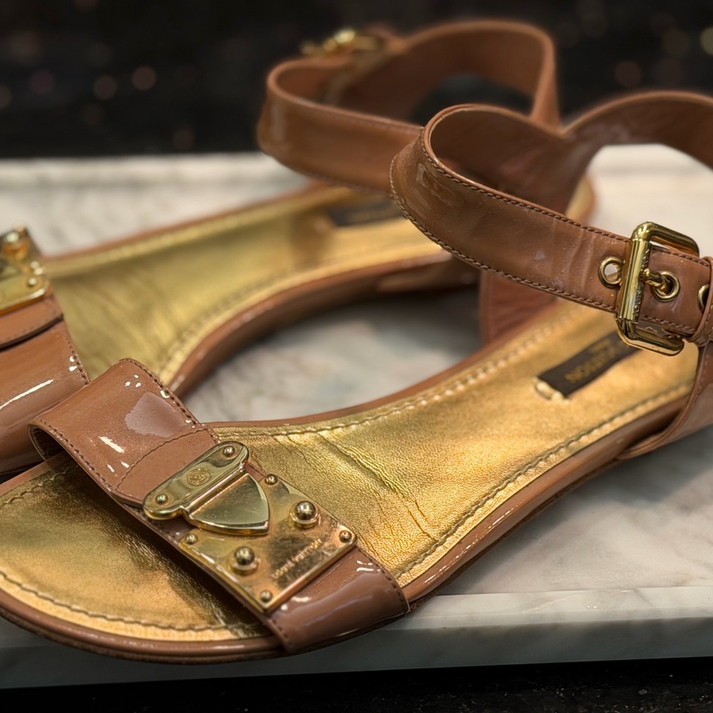 Authentic Louis Vuitton S-Lock Tan Patent Leather Ankle-Strap Sandals 36.5 6.5